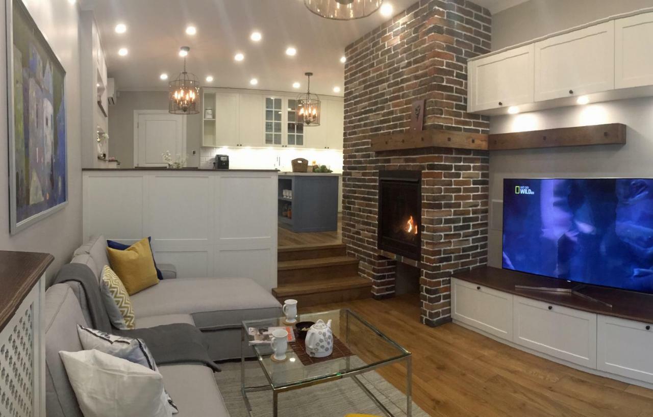 A Luxury With Patio And Bbq Апартамент София